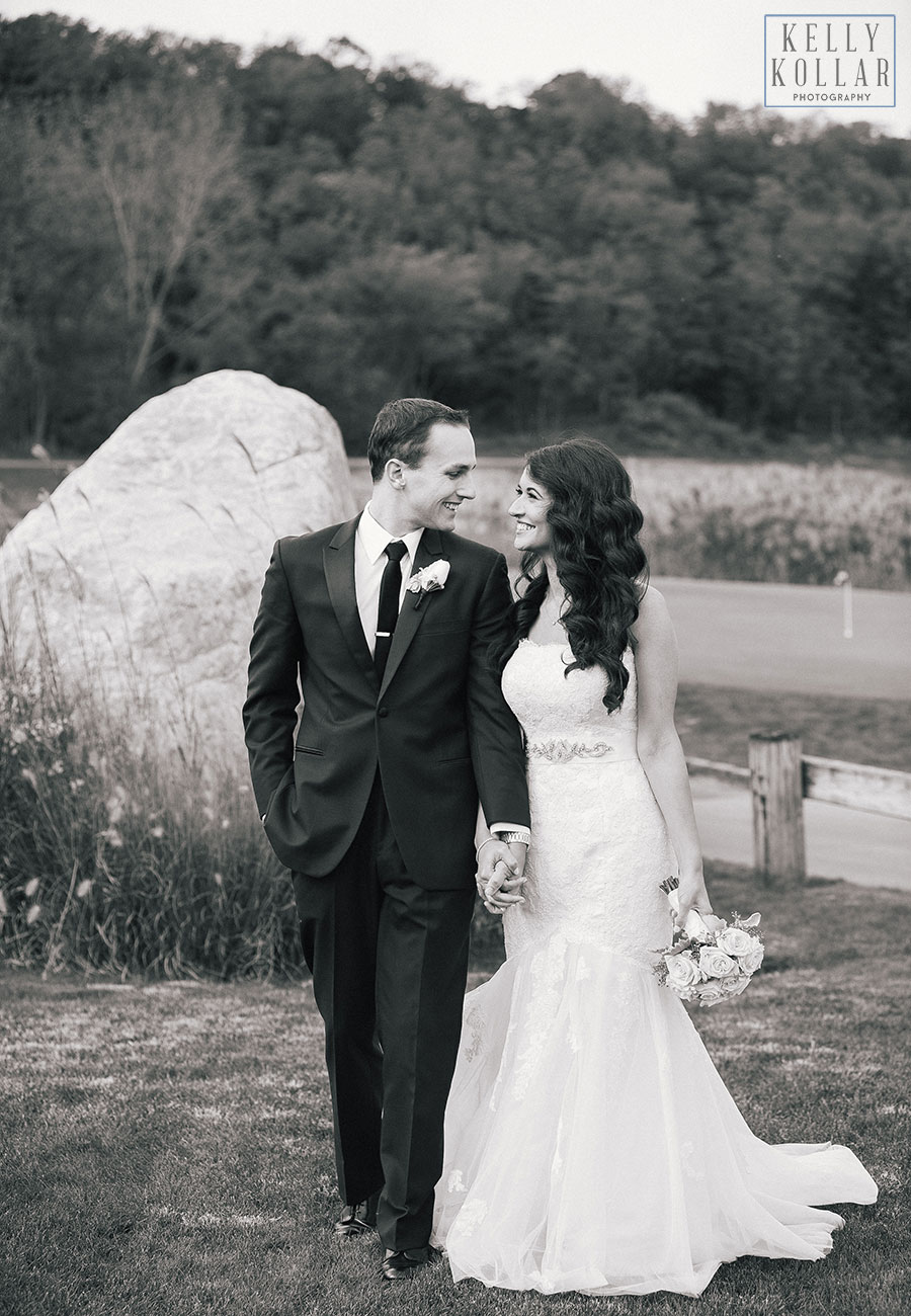 Fall wedding at Harbor Links Golf Course in Port Washington, New York. Photos by Kelly Kollar photography.