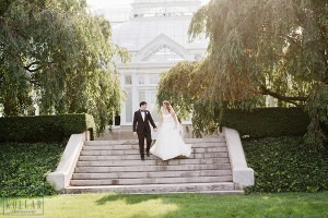 Jewish wedding at New York Botanical Garden in the Bronx. Photos by Kelly Kollar Photography.