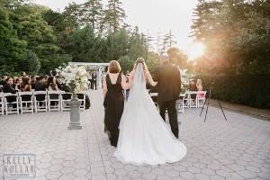 Jewish wedding at New York Botanical Garden in the Bronx. Photos by Kelly Kollar Photography.