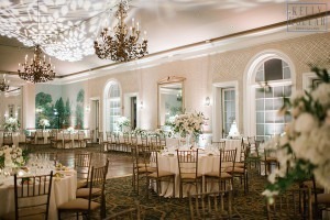 Jewish wedding at New York Botanical Garden in the Bronx. Photos by Kelly Kollar Photography.