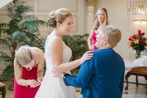 Fall wedding at the Tides Estate in North Haledon, New Jersey. By Kelly Kollar Photography.