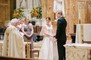 Fall, autumn wedding at St. Ignatius Loyola and New York Athletic Club. Photos by Kelly Kollar Photography.