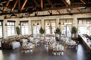 Wedding at Battello in Jersey City, New Jersey. By Kelly Kollar Photography.