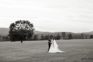 Wedding at Lion Rock Farm in Sharon, Connecticut. Photos by Kelly Kollar Photography.