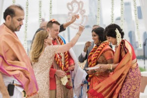 Hindu wedding at the Hyatt Jersey City. Photos by Kelly Kollar Photography.